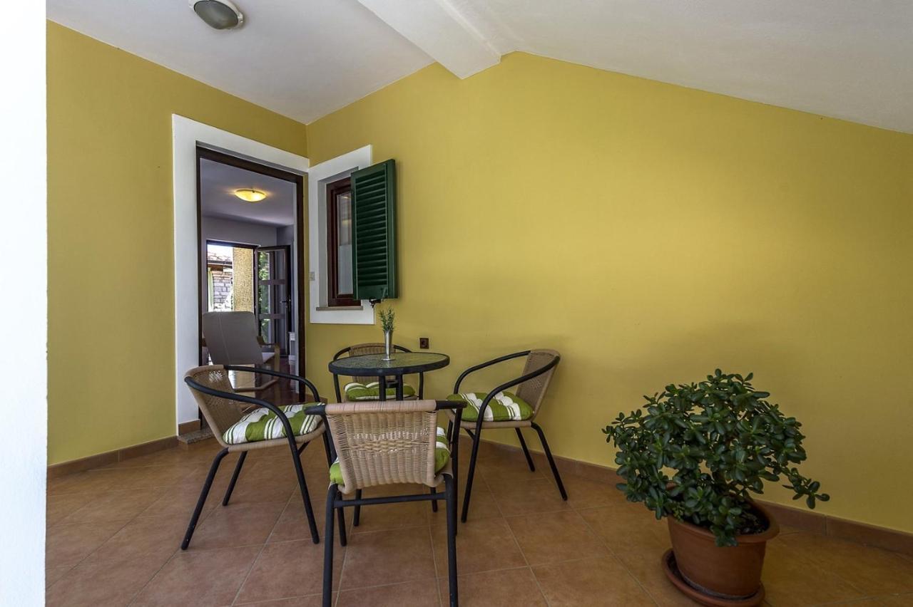 Spacious Three-Bedroom Villa Balun With Pool Porec Bagian luar foto